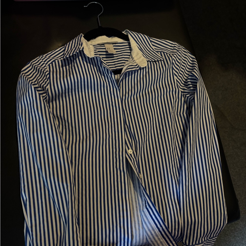 H&M Blue and White Striped Button-Down Shirt